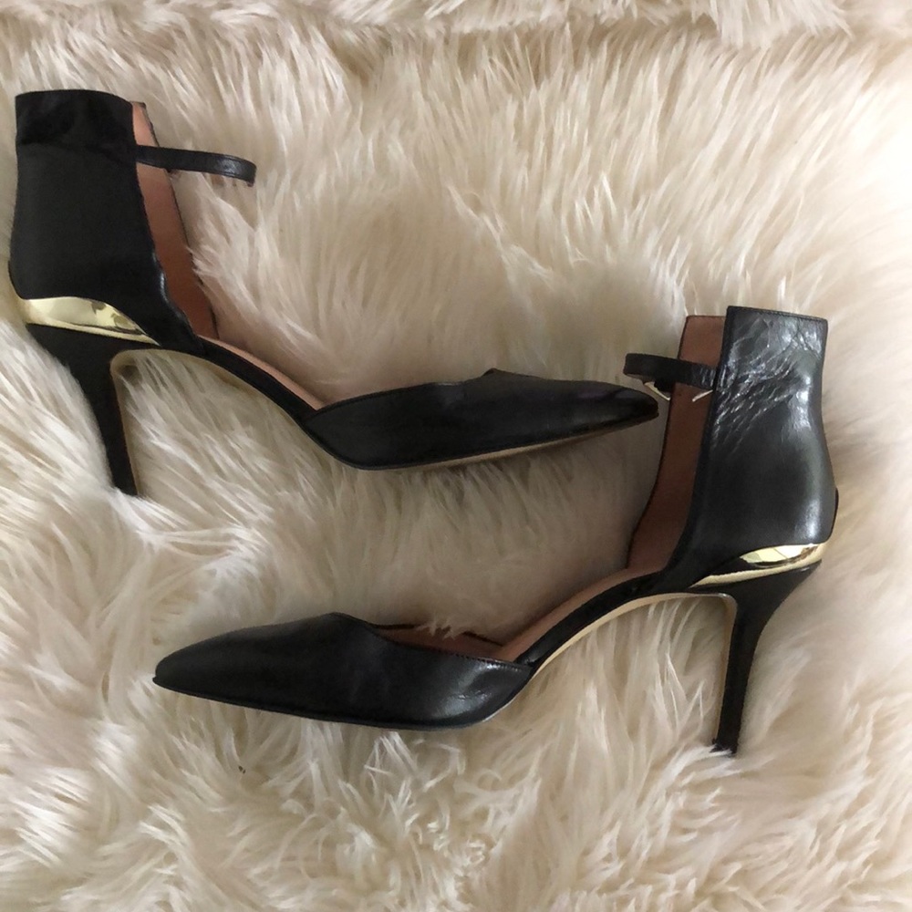 Enzo Angiolini size 11 black heels
